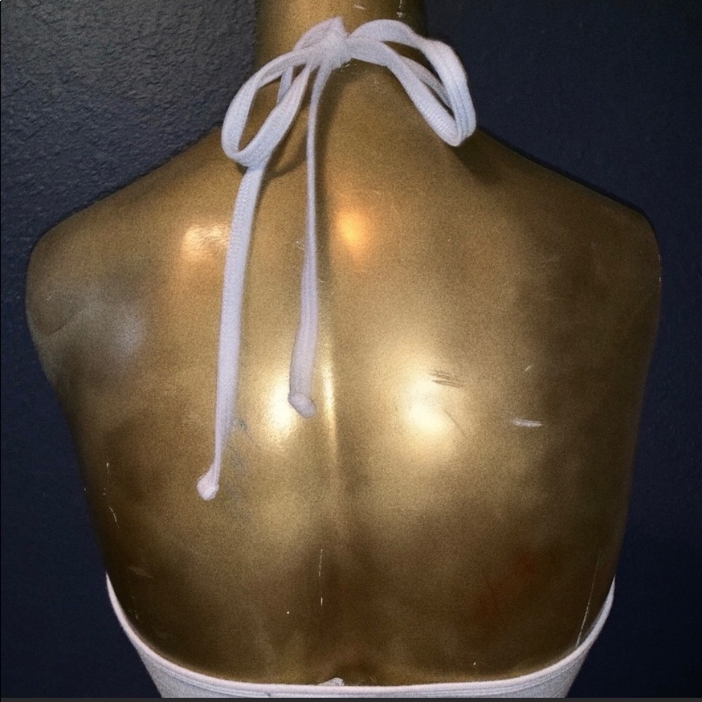 Halter crop - Picture 2 of 3
